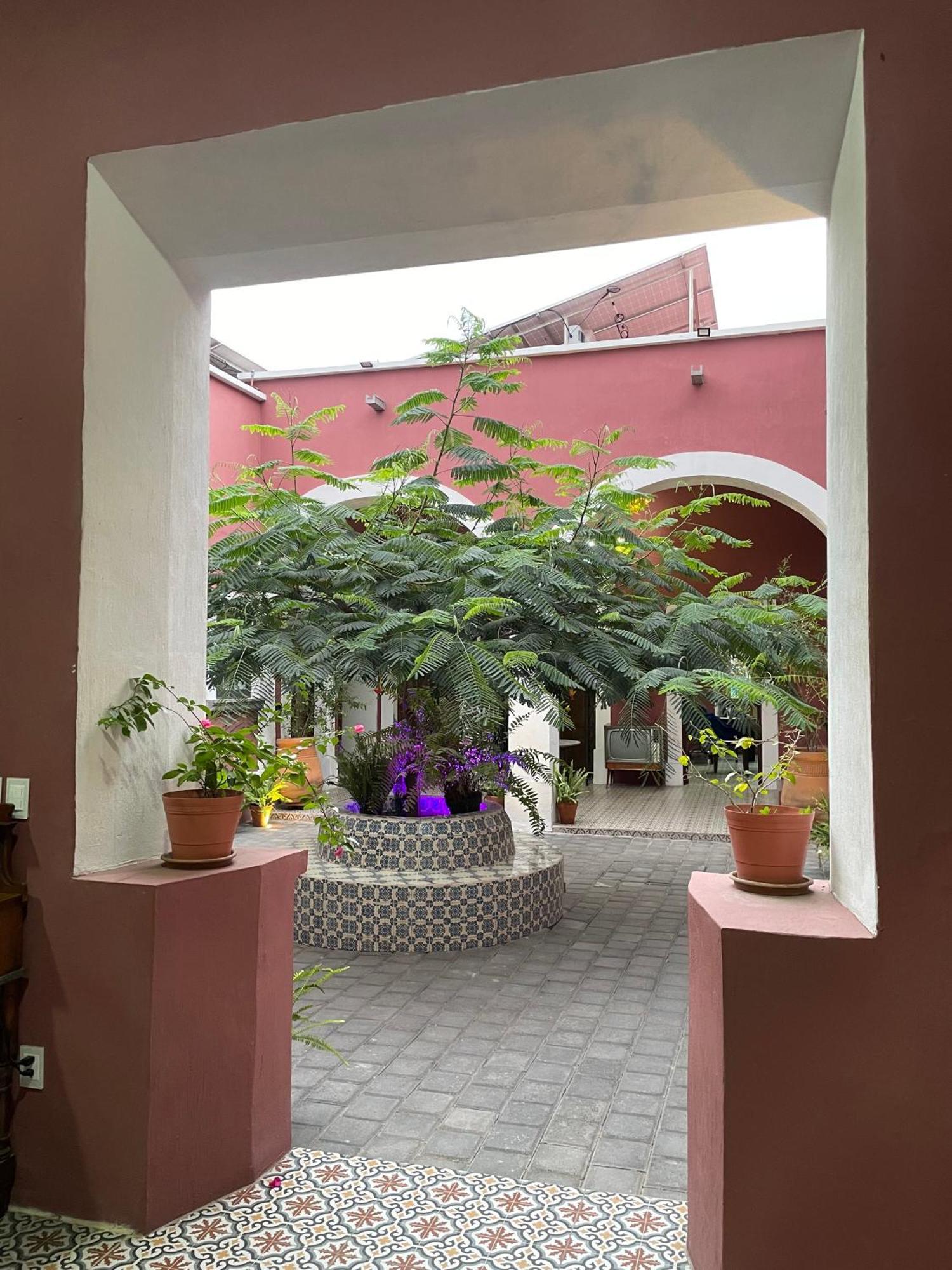 Quinta La Perla Hostel Guadalajara Exterior photo